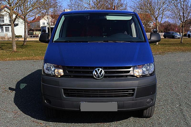 Gebraucht VW T5 140 PS (102 kW) 2013 Van