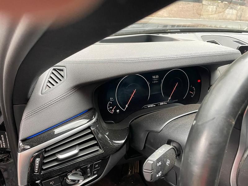 Gebraucht BMW 540 320 PS (235 kW) 2018 Schwarz Kombi