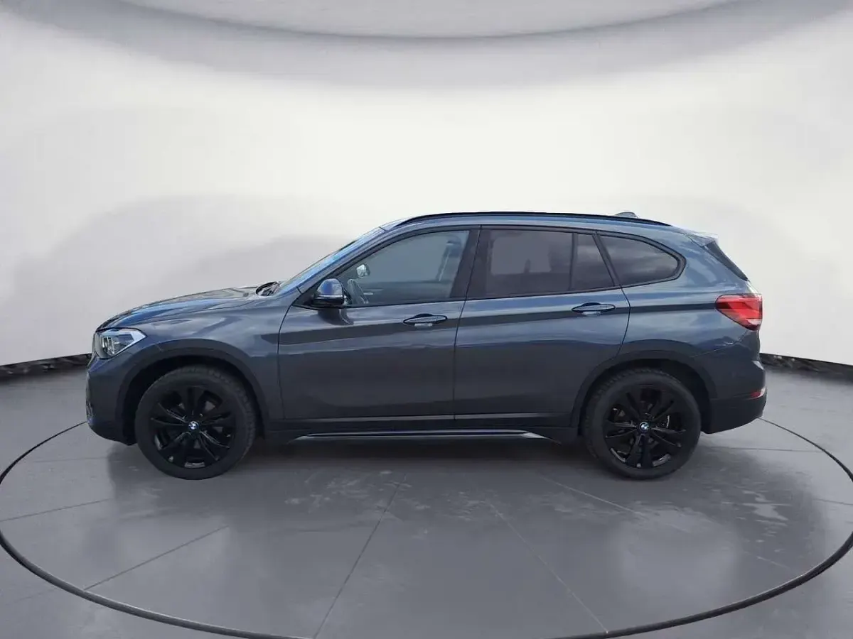 Gebraucht BMW X1 Sport Line 150 PS (110 kW) 2020 Grau SUV