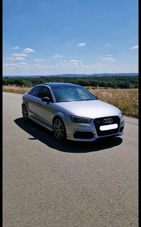 Silber Gebraucht 2016 Audi S3 Ambiente Limousine | 22.999 € (Guter Preis) - Bild 1/4