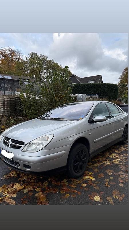 Silber Gebraucht 2002 Citroën C5 Limousine | 1.354 € - Bild 1/4