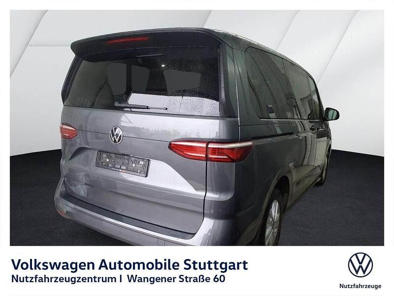 Gebraucht VW Multivan Life 150 PS (110 kW) 2023 Indiumgrau metallic Van / Kleinbus