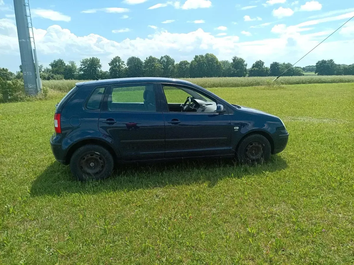 Gebraucht VW Polo 65 PS (47 kW) 2003 Blau Kleinwagen