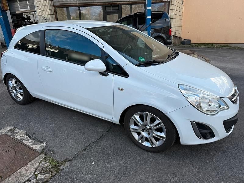 Gebraucht Opel Corsa 69 PS (50 kW) 2013 Weiß Kleinwagen