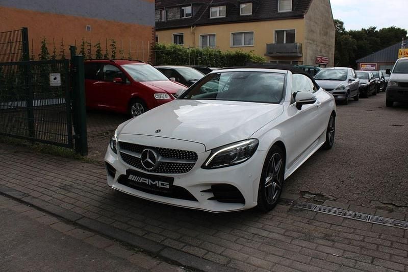 Weiß Gebraucht 2020 Mercedes C200 AMG Cabrio | 27.850 € (Superpreis) - Bild 1/4
