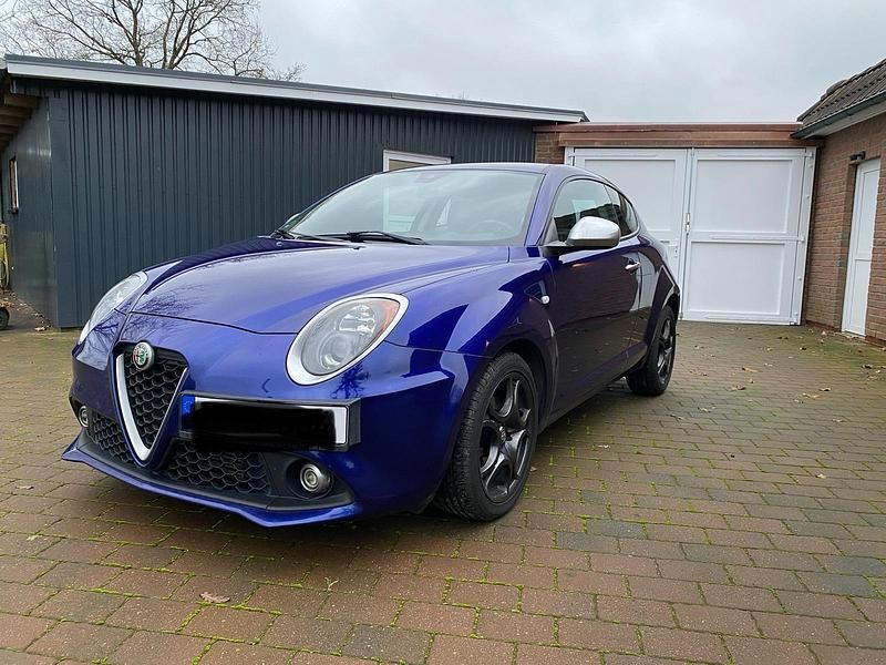 Blau Gebraucht 2016 Alfa Romeo MiTo Kleinwagen | 3.950 € (Guter Preis) - Bild 1/4