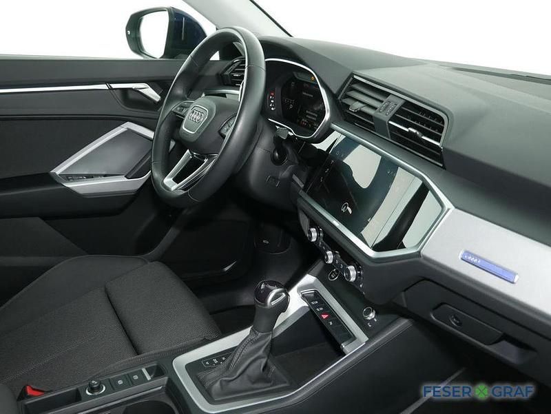 Gebraucht Audi Q3 S-Line 150 PS (110 kW) 2023 Navarrablau metallic SUV