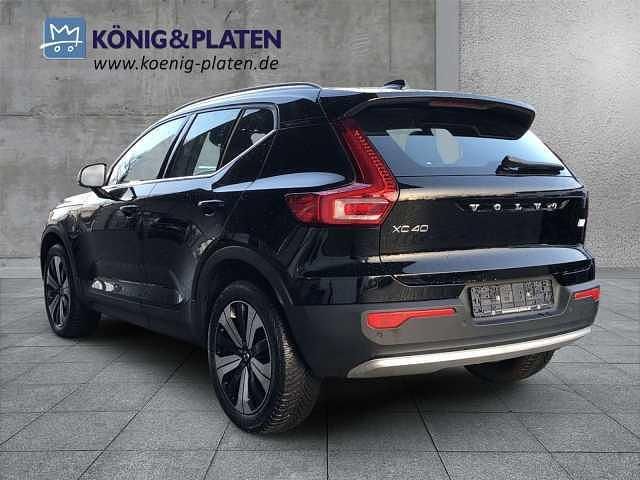Gebraucht Volvo XC40 Core 155 PS (114 kW) 2022 Schwarz SUV