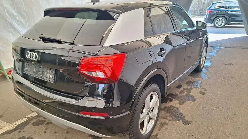 Gebraucht Audi Q2 Sport 150 PS (110 kW) 2020 Schwarz SUV