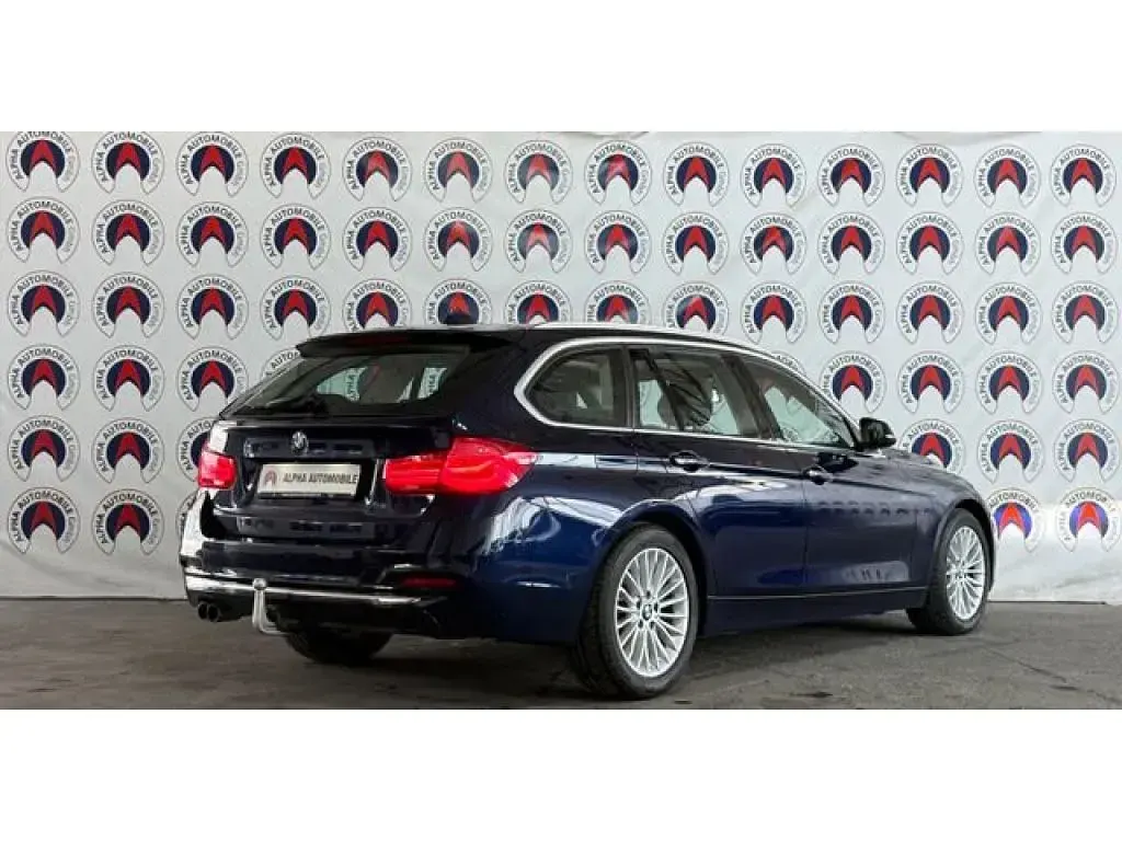 Gebraucht BMW 320 Sport Line 184 PS (135 kW) 2017 Blau (metallic) Kombi
