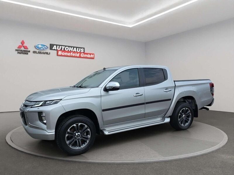 Gebraucht Mitsubishi L200 Select 150 PS (110 kW) 2021 Sterling silber Abholung