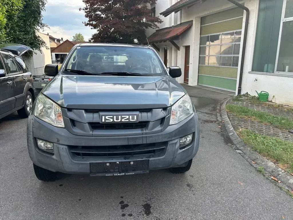 Gebraucht Isuzu D-Max 163 PS (119 kW) 2013 Grau SUV