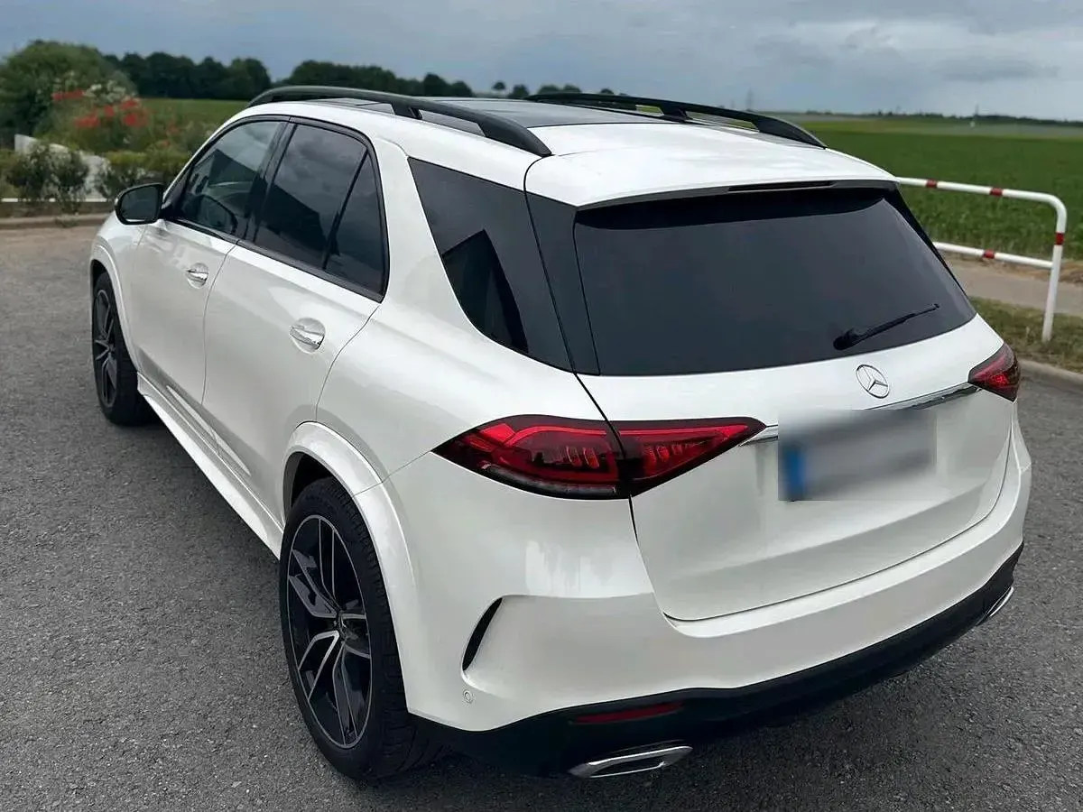 Gebraucht Mercedes GLE400 330 PS (242 kW) 2023 Weiß SUV