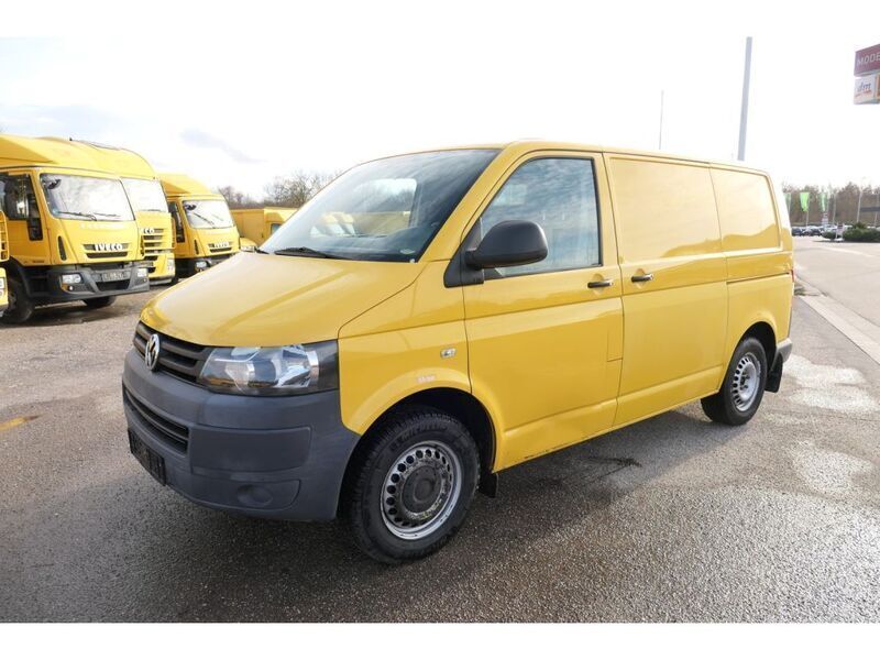 Gebraucht VW T5 84 PS (61 kW) 2013 Ginstergelb r1032 Van