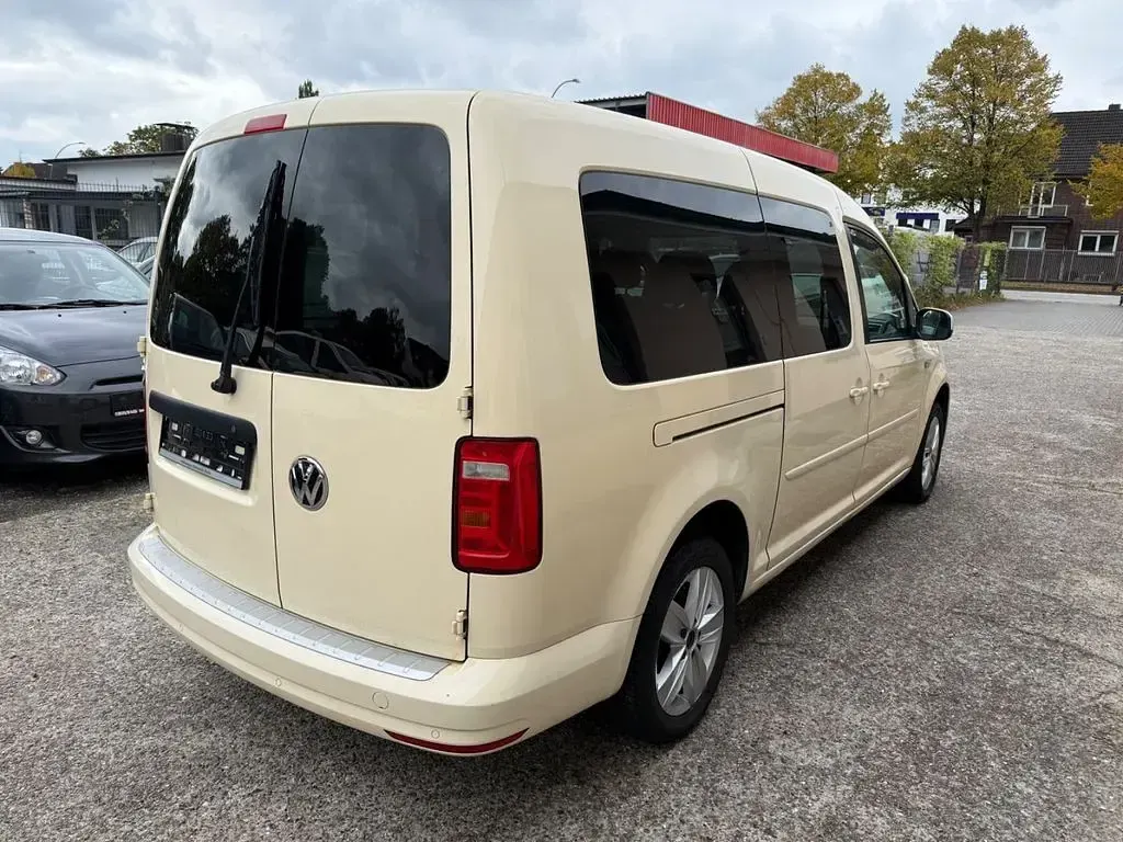 Używany VW Caddy Maxi Comfortline 110 KM (80 kW) 2019 Beżowy Minivan