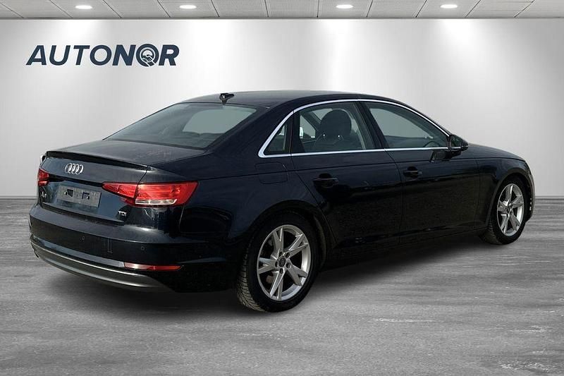 Gebraucht Audi A4 Sport 150 PS (110 kW) 2016 Schwarz Limousine