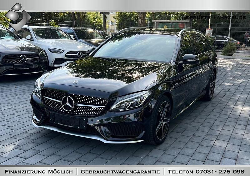 Schwarz Gebraucht 2018 Mercedes C43 AMG AMG Limousine | 37.990 € (Fairer Preis) - Bild 1/4