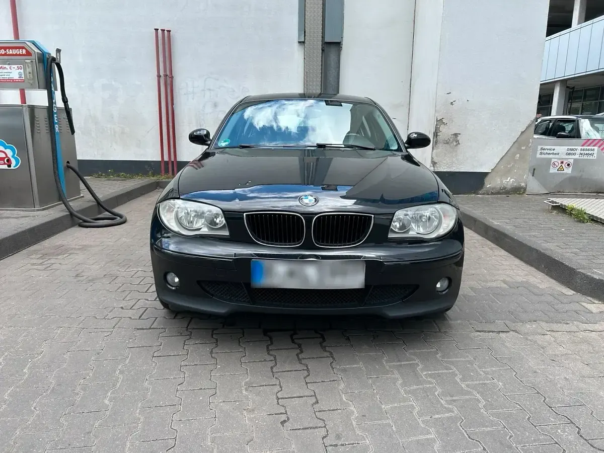 Gebraucht BMW 116 115 PS (84 kW) 2007 Schwarz Kleinwagen