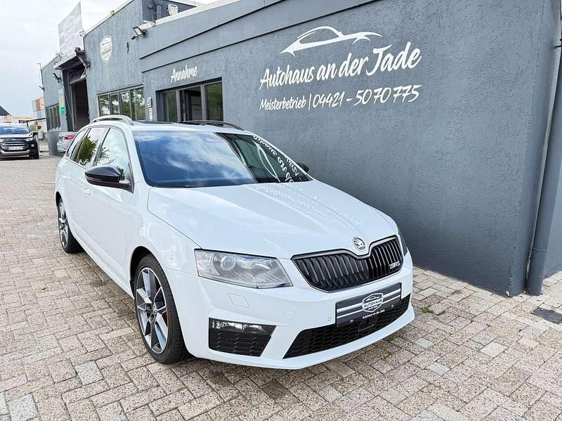 Weiß Gebraucht 2015 Skoda Octavia RS Kombi | 13.999 € (Fairer Preis) - Bild 1/4