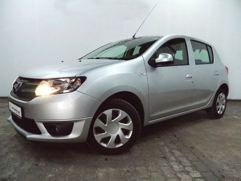 Grau Gebraucht 2014 Dacia Sandero Lauréate Kleinwagen | 5.800 € (Fairer Preis) - Bild 1/4