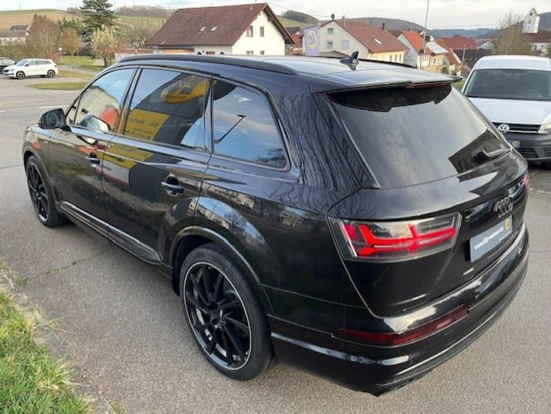 Gebraucht Audi SQ7 Ambiente 435 PS (319 kW) 2017 Orcaschwarz metallic SUV
