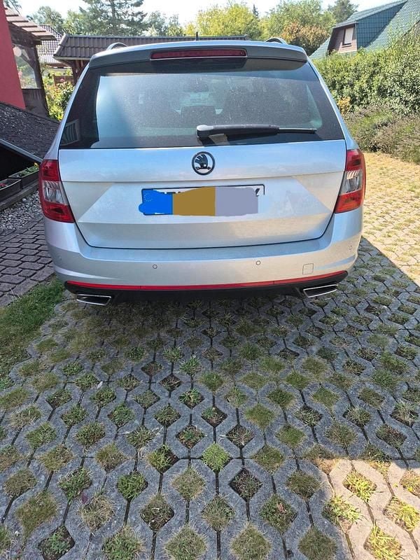 Gebraucht Skoda Octavia RS 184 PS (135 kW) 2014 Silber Kleinwagen