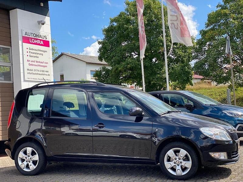 Schwarz Gebraucht 2014 Skoda Roomster Ambition Kombi | 10.500 € - Bild 1/4