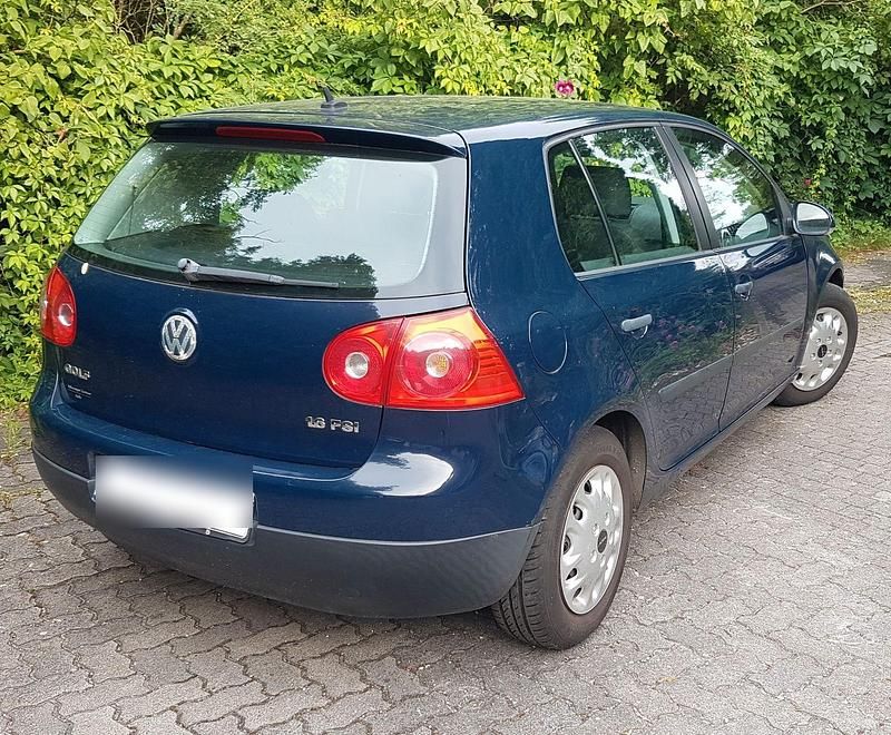 Gebraucht VW Golf IV Trendline 116 PS (85 kW) 2004 Blau Limousine