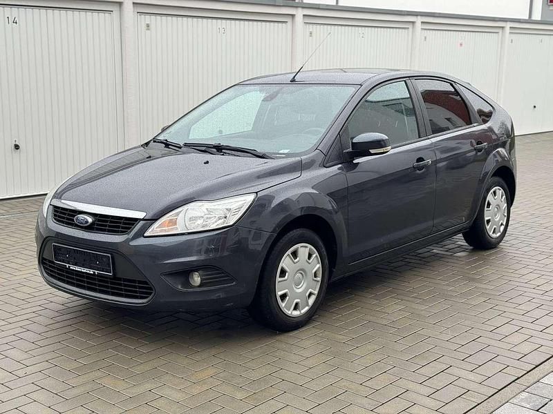 Gebraucht Ford Focus 101 PS (74 kW) 2011 Grau Limousine