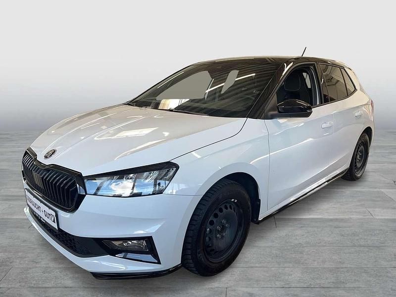 Weiß Gebraucht 2023 Skoda Fabia Monte Carlo Limousine | 17.890 € (Etwas zu teuer) - Bild 1/4