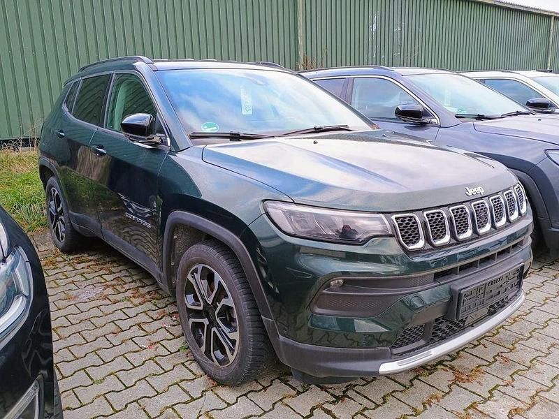 Grün Gebraucht 2021 Jeep Compass Limited SUV | 19.650 € (Guter Preis) - Bild 1/4