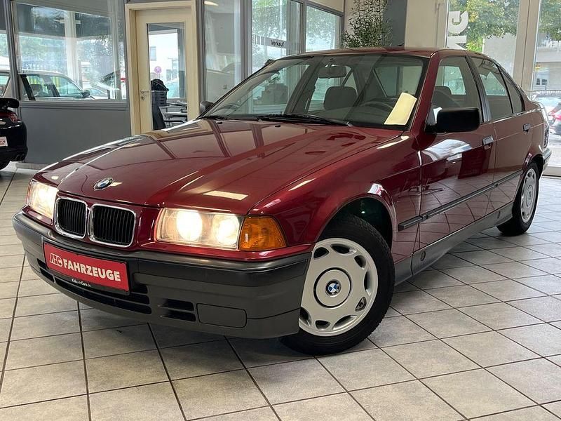 Rot Gebraucht 1991 BMW 316 Limousine | 10.000 € - Bild 1/4