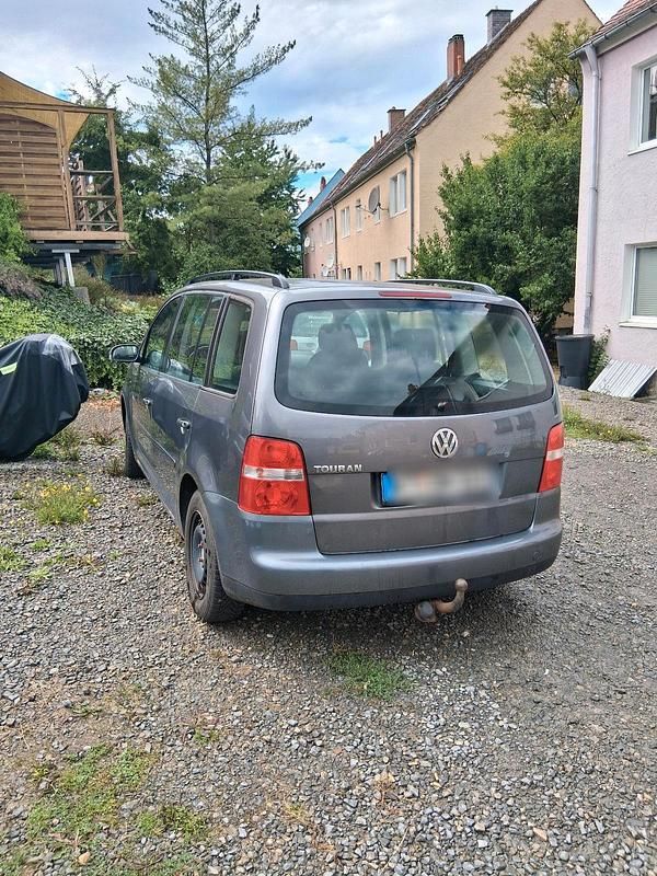 Silber Gebraucht 2005 VW Touran Van / Kleinbus | 1.100 € (Guter Preis) - Bild 1/4