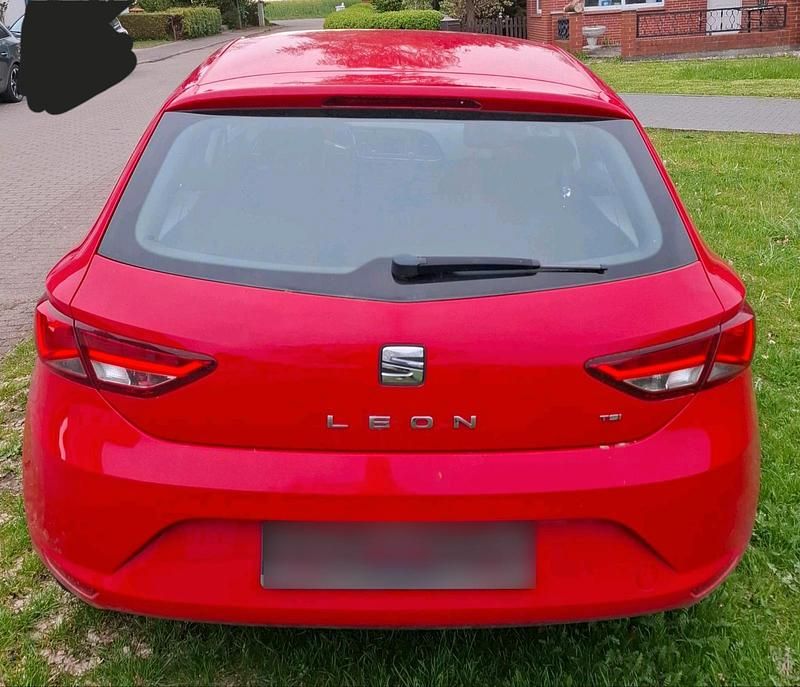 Second-hand Seat Leon 105 CP (77 kW) 2013 Roșu Hatchback