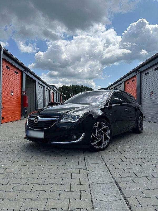 Gebraucht Opel Insignia 170 PS (125 kW) 2017 Schwarz Kombi