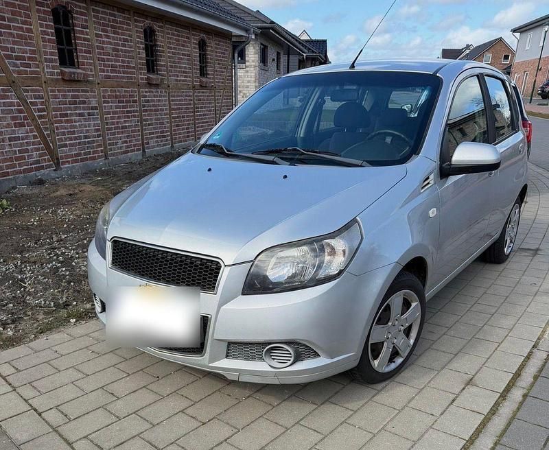 Gebraucht Chevrolet Aveo LT 84 PS (61 kW) 2011 Grau Kleinwagen