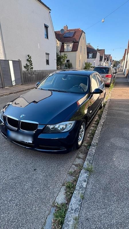 Blau Gebraucht 2008 BMW 320 Limousine | 5.499 € (Guter Preis) - Bild 1/4