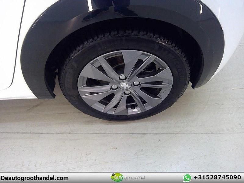 Gebraucht Peugeot e-208 Active 100 kW (136 PS) 2020 Weiß Kleinwagen