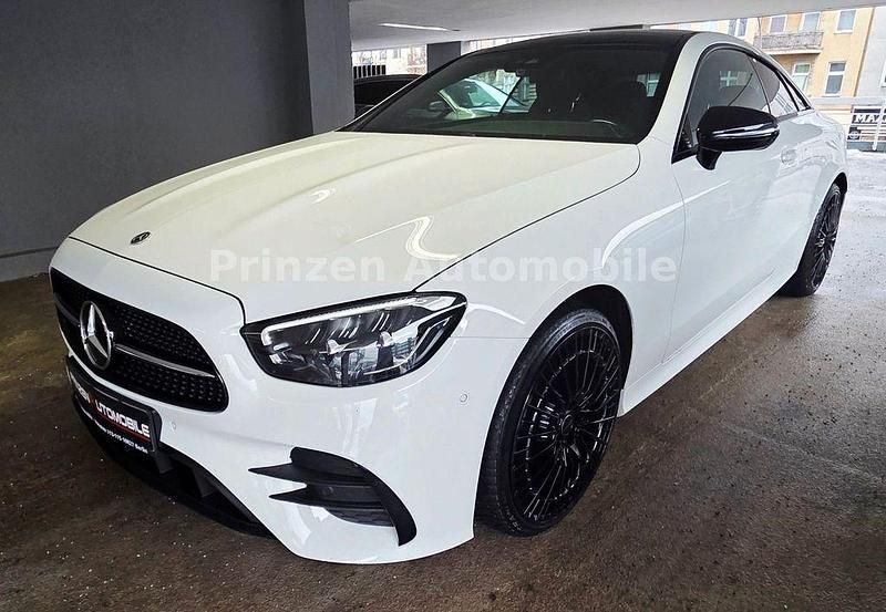 Gebraucht Mercedes E220 AMG 194 PS (142 kW) 2022 Weiß Coupé