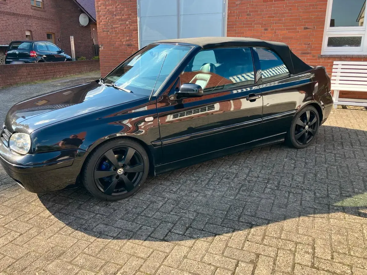 Gebraucht VW Golf Cabriolet Conceptline 90 PS (66 kW) 2001 Schwarz Cabrio