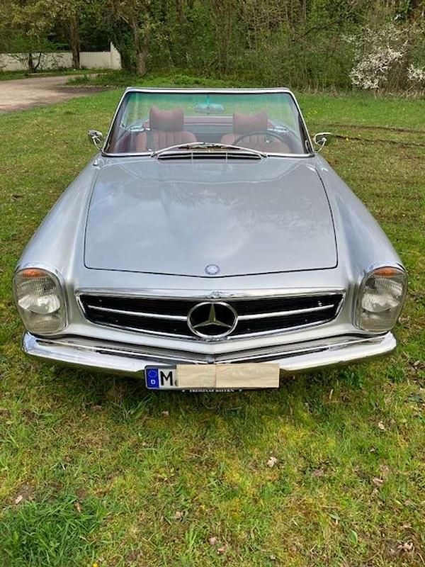 Gebraucht Mercedes 230 150 PS (110 kW) 1966 Silber Cabrio