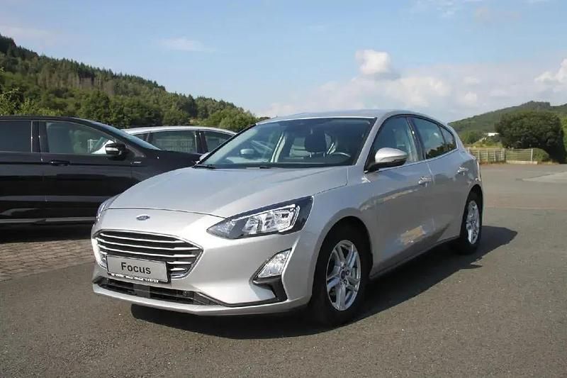 Gebraucht Ford Focus Cool & Connect 95 PS (69 kW) 2021 Silber Limousine