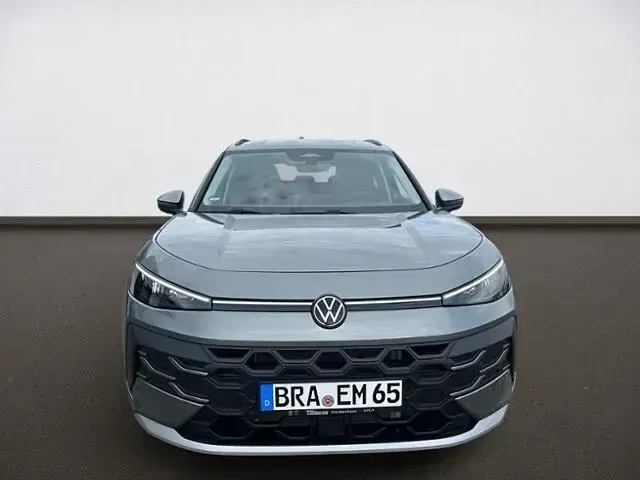 Gebraucht VW T-Roc Life 150 PS (110 kW) 2026 Grau SUV