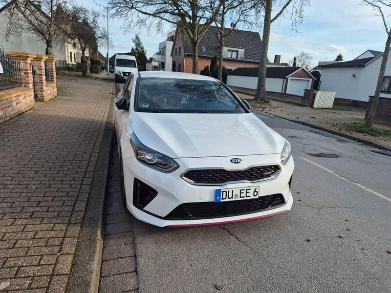 Gebraucht Kia ProCeed GT 204 PS (150 kW) 2019 Weiß Kombi