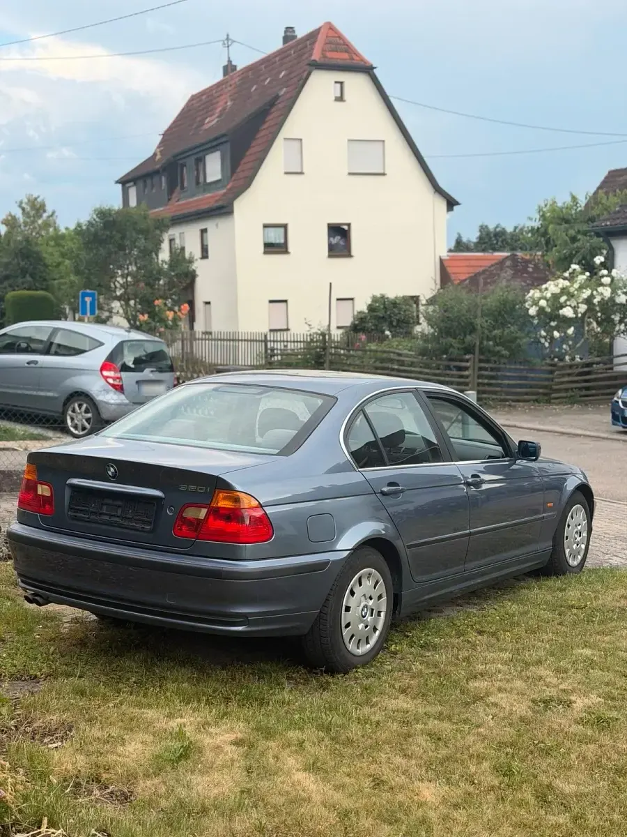 Gebraucht BMW 320 150 PS (110 kW) 1998 Limousine