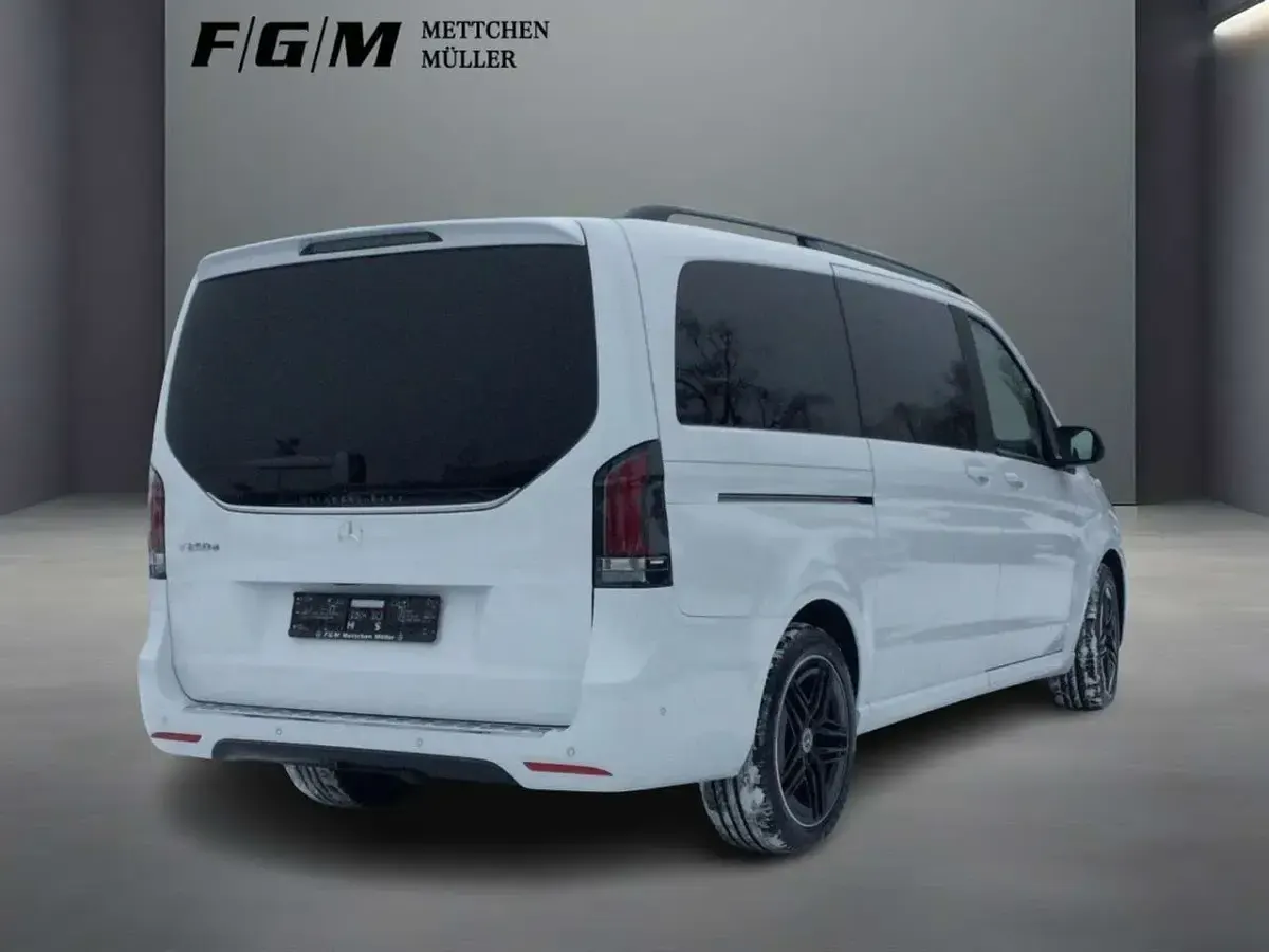 Gebraucht Mercedes V250 Style 190 PS (139 kW) 2026 Weiß Van / Kleinbus