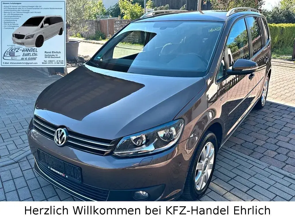 Gebraucht VW Touran Life 105 PS (77 kW) 2013 Braun Van / Kleinbus