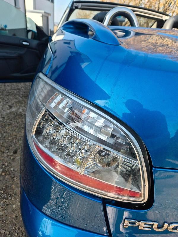 Gebraucht Peugeot 206 CC 109 PS (80 kW) 2004 Blau Cabrio