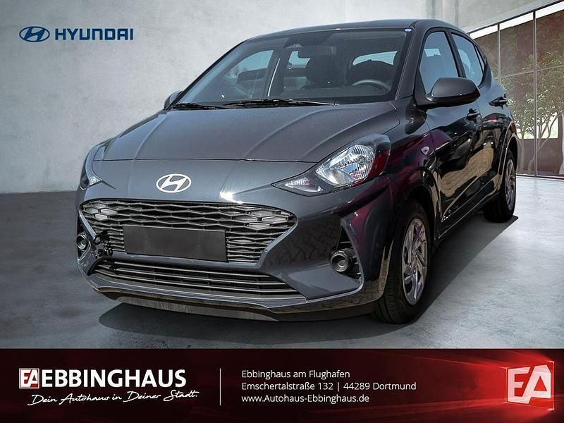 Grau Neu 2025 Hyundai i10 Select Kleinwagen | 16.399 € (Fairer Preis) - Bild 1/4