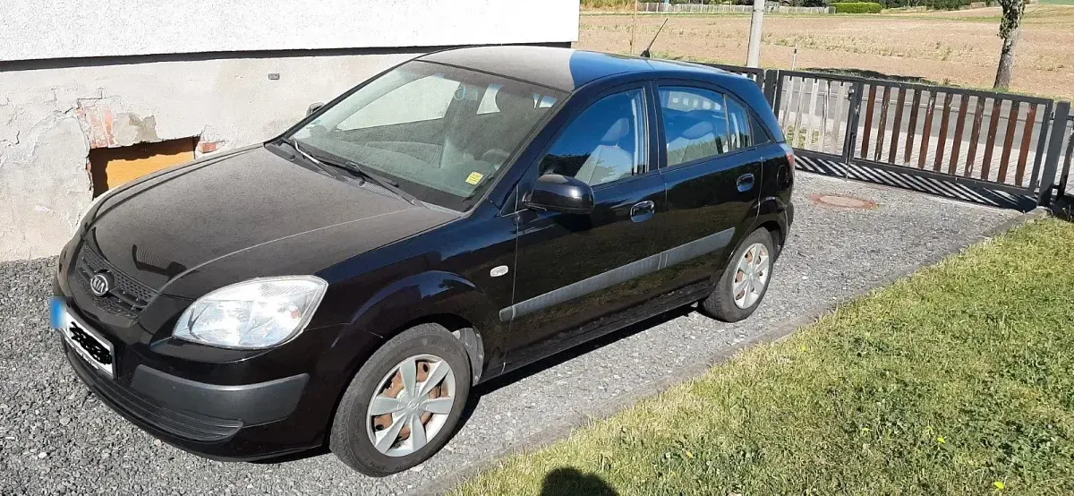 Gebraucht Kia Rio Basis 97 PS (71 kW) 2007 Grau Limousine